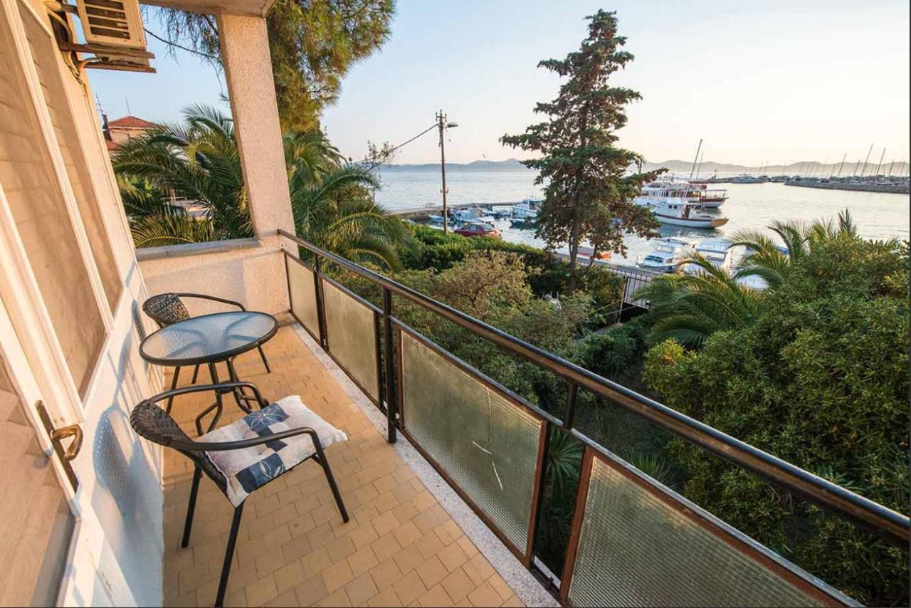 Amazing Seaview Apartment With A Balcony Near The Beach - Kneza Trpimira I 자다르 외부 사진