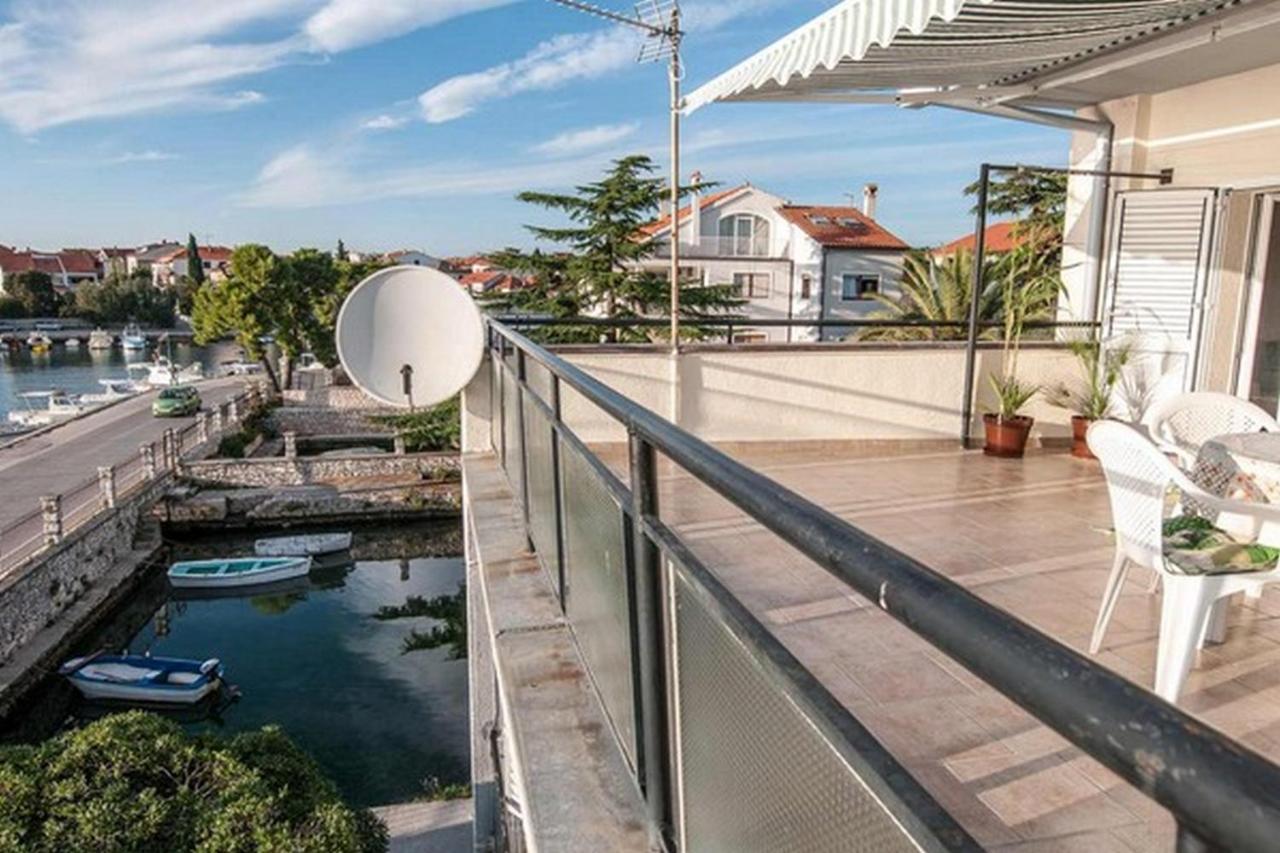Amazing Seaview Apartment With A Balcony Near The Beach - Kneza Trpimira I 자다르 외부 사진
