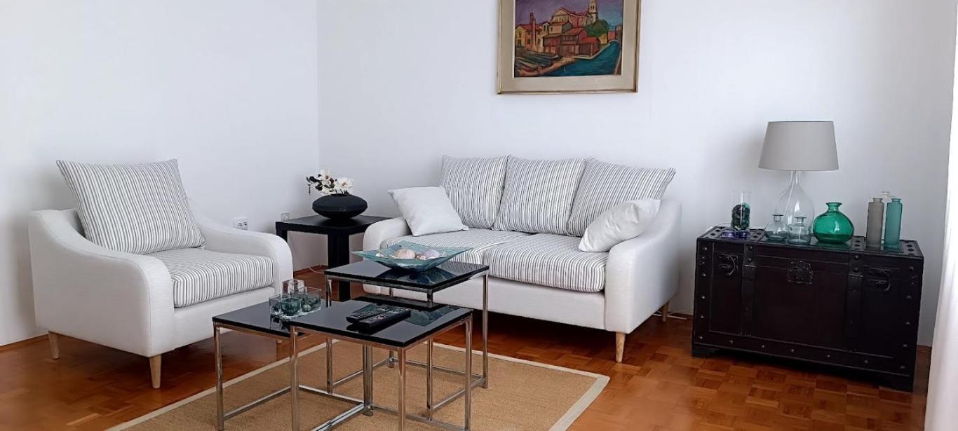 Amazing Seaview Apartment With A Balcony Near The Beach - Kneza Trpimira I 자다르 외부 사진