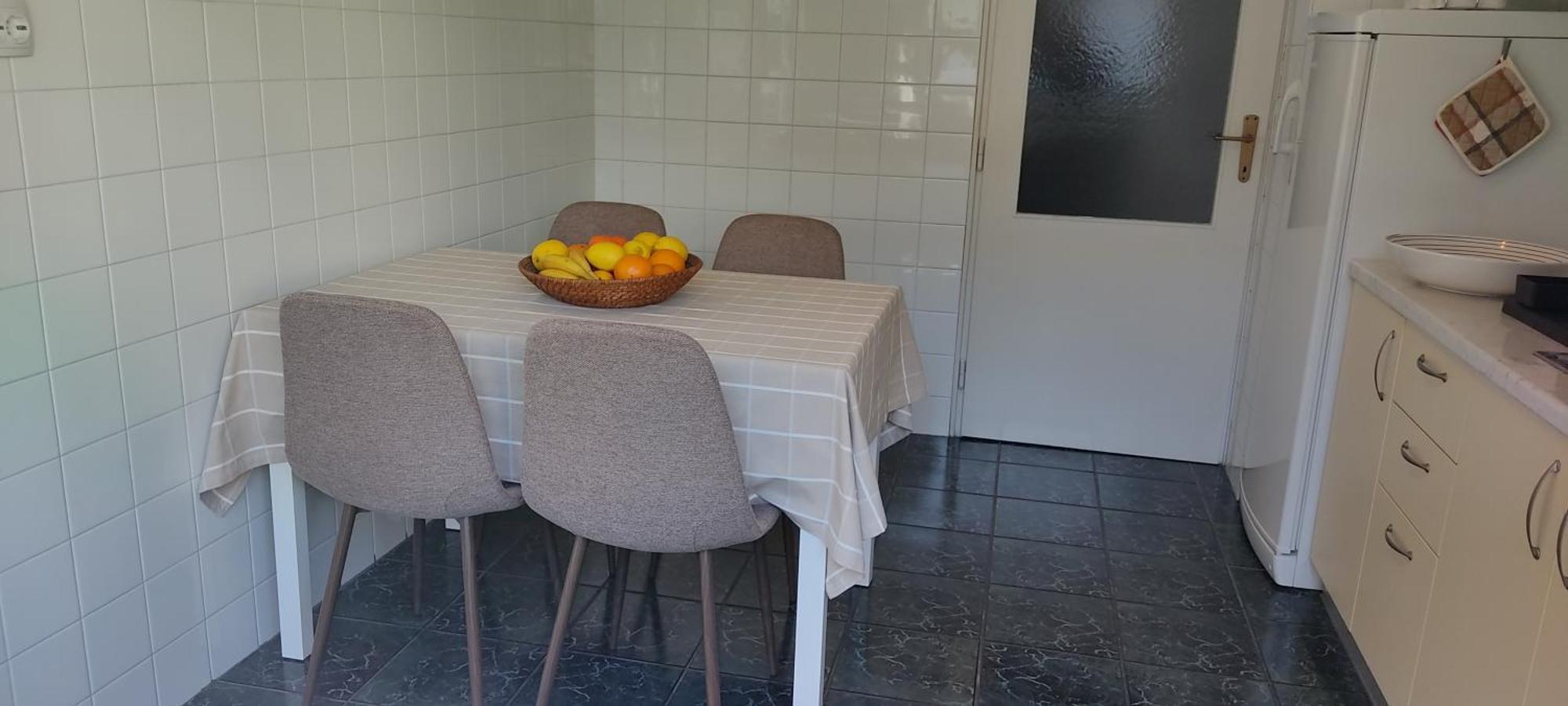 Amazing Seaview Apartment With A Balcony Near The Beach - Kneza Trpimira I 자다르 외부 사진