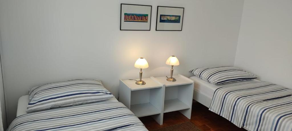 Amazing Seaview Apartment With A Balcony Near The Beach - Kneza Trpimira I 자다르 외부 사진